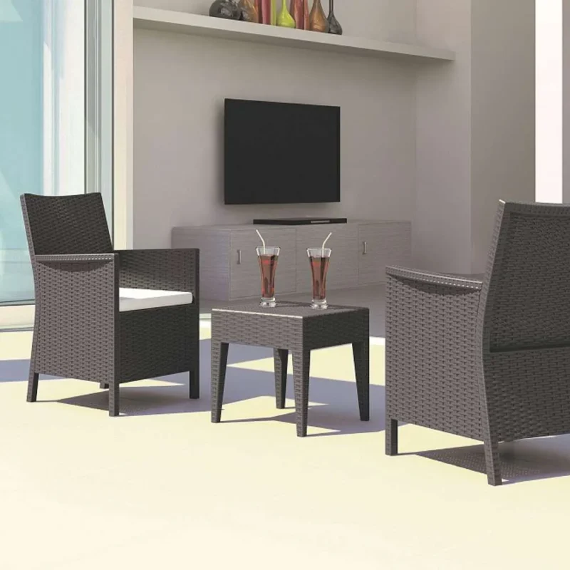 Siesta California Tub Chair with cushion Miami Side Table